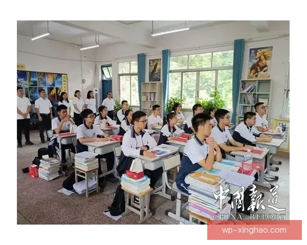 昔日活泼的阿莫林蜕变严肃主帅 前队友感叹岁月与角色转变心路历程